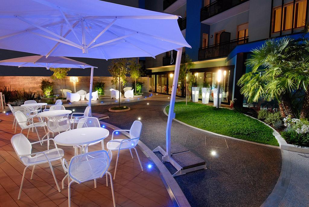 Hotel Continental Tortoreto Exterior foto